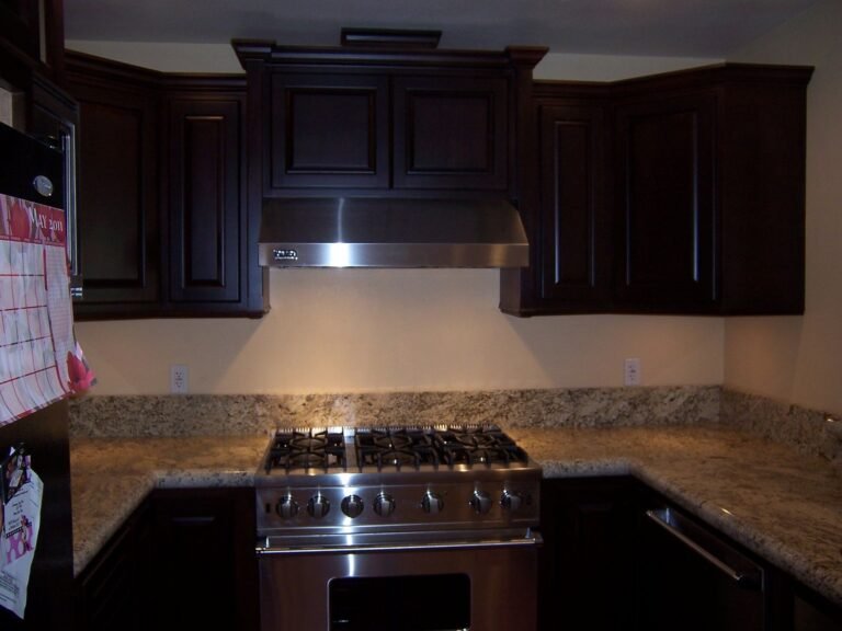 Roqmac - cabinets installation 3
