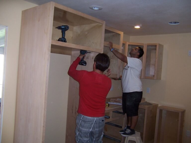 Roqmac - cabinets installation